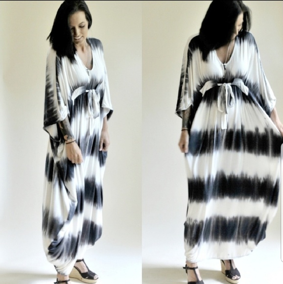 Dresses & Skirts - ⚠️LAST 1⚠️Kaftan Tie Dye Boho Maxi Dress